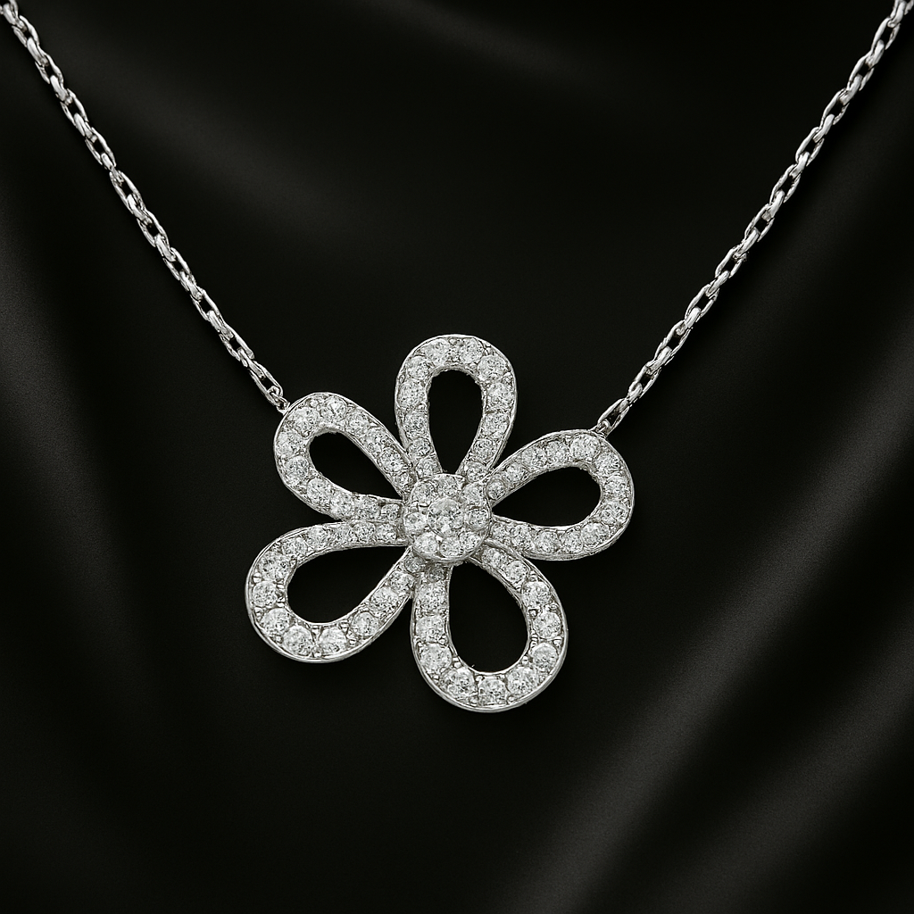 Pendant (Silver petal)