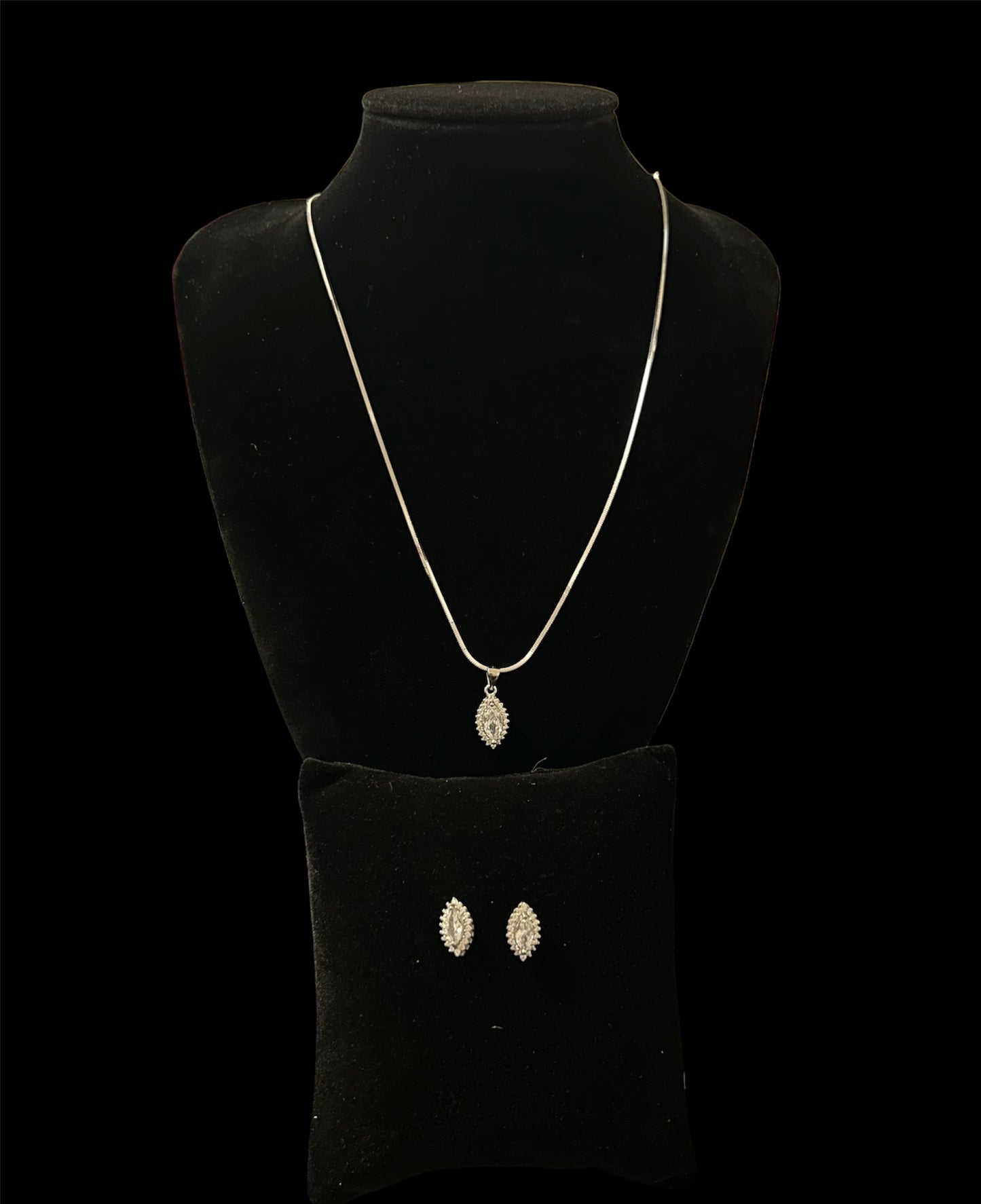 Pendant Set With Chain For Girls In 925 Sterling Silver (PS309